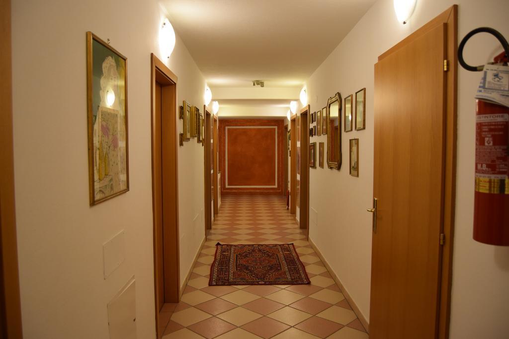 Affittacamere Lago Rotondo Mezzana  Luaran gambar