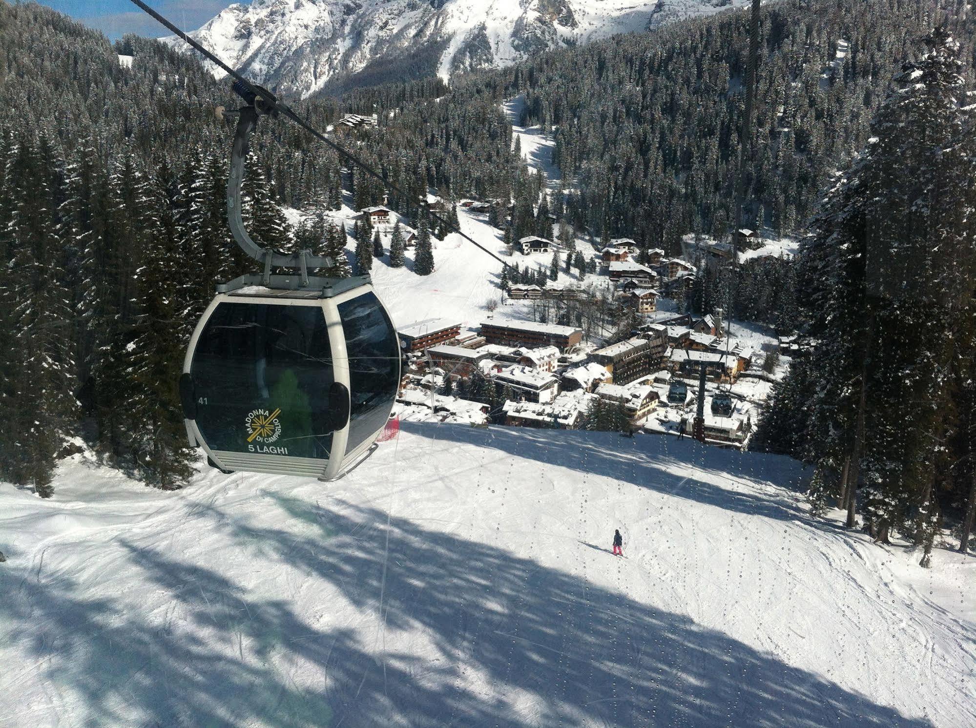 Affittacamere Lago Rotondo Mezzana  Luaran gambar